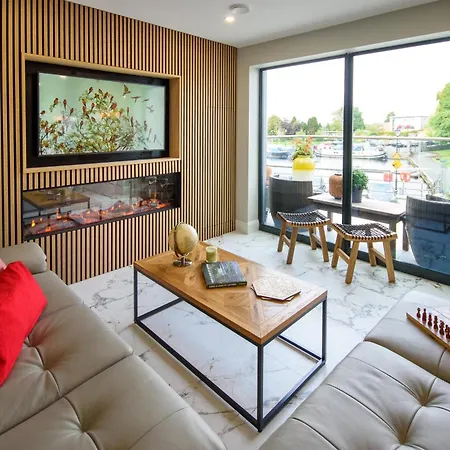 Rowing Club House Carrick on Shannon