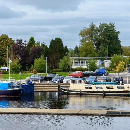 Holiday home Rowing Club House