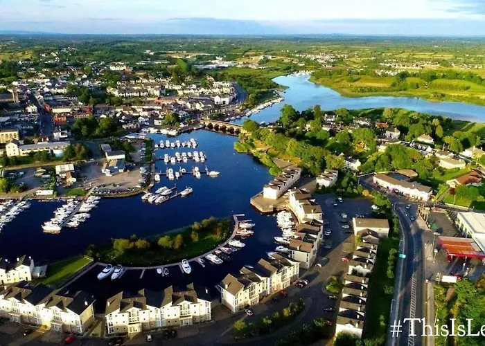 Rowing Club House * Carrick-on-Shannon