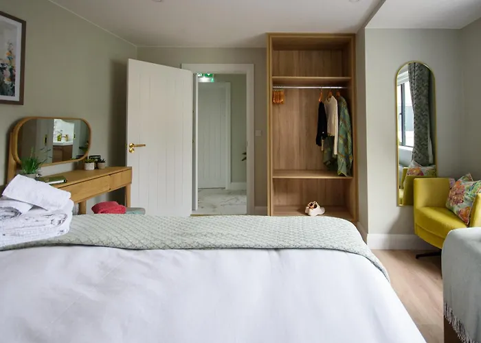 Rowing Club House * Carrick-on-Shannon